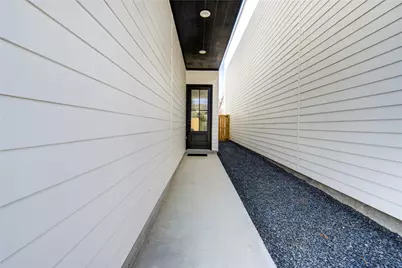 6131 Pacific Forest Drive, Houston, TX 77091 - Photo 7