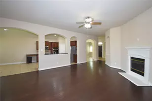 5623 S Denham Ridge Ln, Spring, TX 77389 - Photo 9