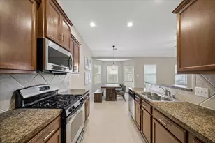13006 Millstream Bend Ln, Tomball, TX 77377 - Photo 3