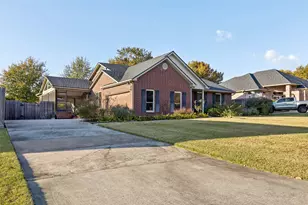 7112 Pleasure Lake Dr, Willis, TX 77318 - Photo 3