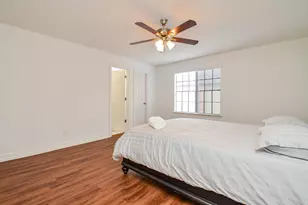 9850 Pagewood Ln, Houston, TX 77042 - Photo 25