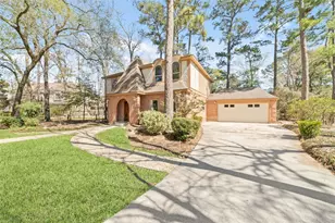 2 Noontide Cir, The Woodlands, TX 77380 - Photo 3