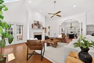6 Skyland Pl, The Woodlands, TX 77381 - Photo 13