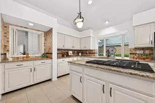 6 Skyland Pl, The Woodlands, TX 77381 - Photo 31
