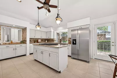 6 Skyland Place, The Woodlands, TX 77381 - Photo 29
