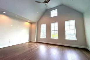 2747 Providence St, Houston, TX 77020 - Photo 7