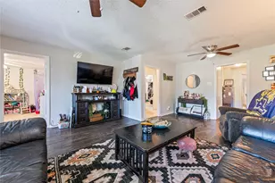 809 12th Ave N, Texas City, TX 77590 - Photo 5