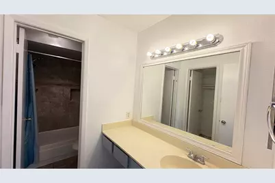 6633 W Airport Boulevard #101, Houston, TX 77035 - Photo 11