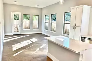 803 Thornton Rd, Houston, TX 77018 - Photo 3