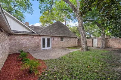 903 Crossroads Drive, Houston, TX 77079 - Photo 41