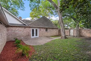903 Crossroads Dr, Houston, TX 77079 - Photo 41