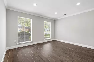 903 Crossroads Drive, Houston, TX 77079 - Photo 7