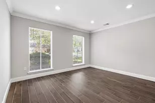 903 Crossroads Dr, Houston, TX 77079 - Photo 7