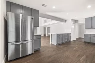 903 Crossroads Dr, Houston, TX 77079 - Photo 17