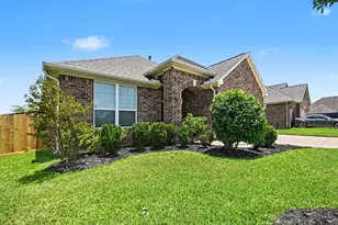 135 Rio Grande Dr, Baytown, TX 77523 - Photo 5