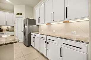 135 Rio Grande Dr, Baytown, TX 77523 - Photo 9