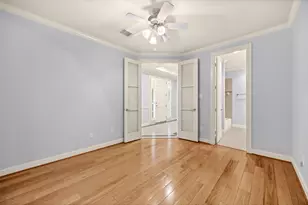 119 Dennis St, Houston, TX 77006 - Photo 25