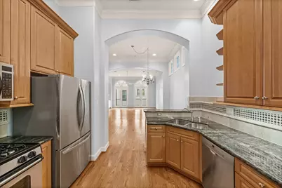 119 Dennis Street, Houston, TX 77006 - Photo 7