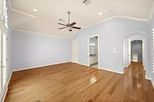 119 Dennis St, Houston, TX 77006 - Photo 15