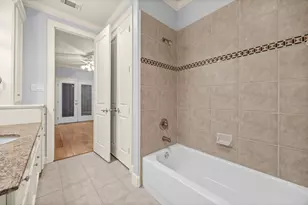 119 Dennis St, Houston, TX 77006 - Photo 25