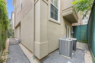 119 Dennis Street, Houston, TX 77006 - Photo 27