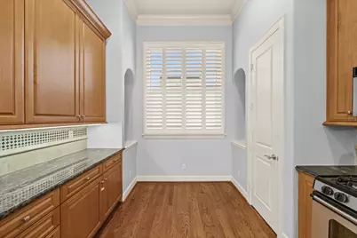 119 Dennis Street, Houston, TX 77006 - Photo 11