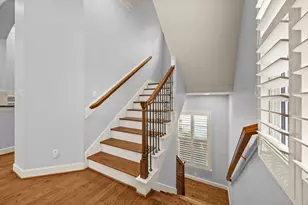 119 Dennis St, Houston, TX 77006 - Photo 11