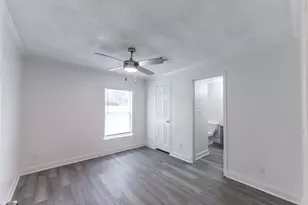 142 Varsity Circle, Huntsville, TX 77340 - Photo 13