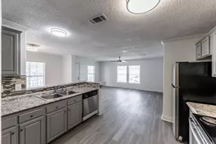 142 Varsity Circle, Huntsville, TX 77340 - Photo 7