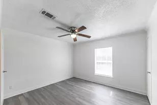 142 Varsity Circle, Huntsville, TX 77340 - Photo 9