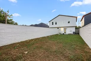 7818 Hanfro Ln, Houston, TX 77088 - Photo 31