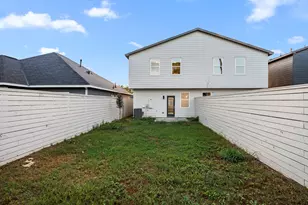 7818 Hanfro Ln, Houston, TX 77088 - Photo 33