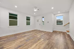 7818 Hanfro Ln, Houston, TX 77088 - Photo 5