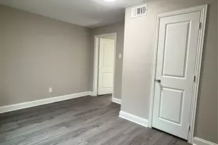 5109 Maywood Dr, Houston, TX 77053 - Photo 17