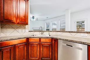 2032 Creek Shore Ln, Pearland, TX 77581 - Photo 13