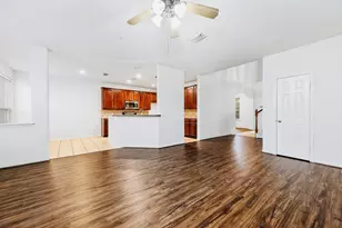 2032 Creek Shore Ln, Pearland, TX 77581 - Photo 9