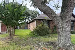 4905 Glenview Dr, La Porte, TX 77571 - Photo 5