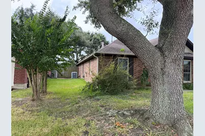 4905 Glenview Drive, La Porte, TX 77571 - Photo 5