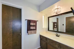 9202 Benning Dr, Houston, TX 77031 - Photo 33
