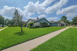 9202 Benning Dr, Houston, TX 77031 - Photo 3