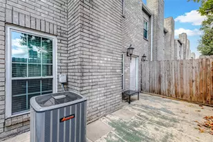 17421 Red Oak Dr, Houston, TX 77090 - Photo 9