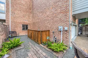 5450 John Dreaper Dr, Houston, TX 77056 - Photo 31