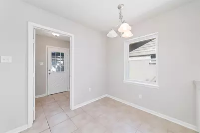 11426 Endicott Lane, Houston, TX 77035 - Photo 19