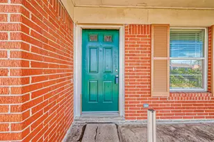 1612 2nd St, League City, TX 77573 - Photo 5