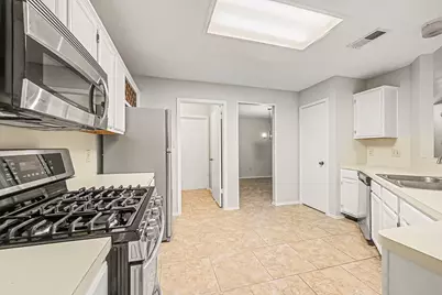 16315 Leamington Lane, Houston, TX 77095 - Photo 11