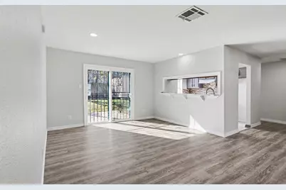 8754 Guinevere Street, Houston, TX 77029 - Photo 7