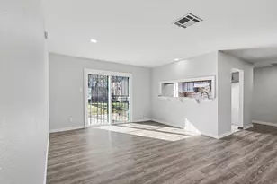 8754 Guinevere St, Houston, TX 77029 - Photo 7