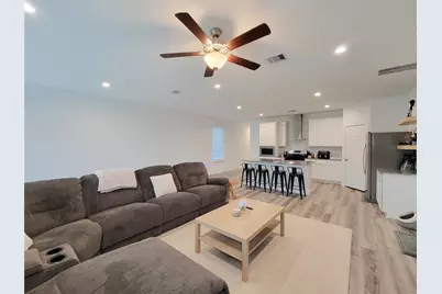 10415 Hadley Park Trail, Houston, TX 77051 - Photo 15