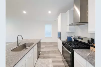 10415 Hadley Park Trail, Houston, TX 77051 - Photo 9