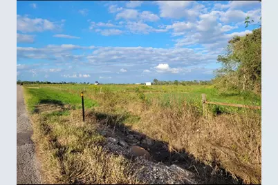 169 Timberline Drive, Bay City, TX 77414 - Photo 3